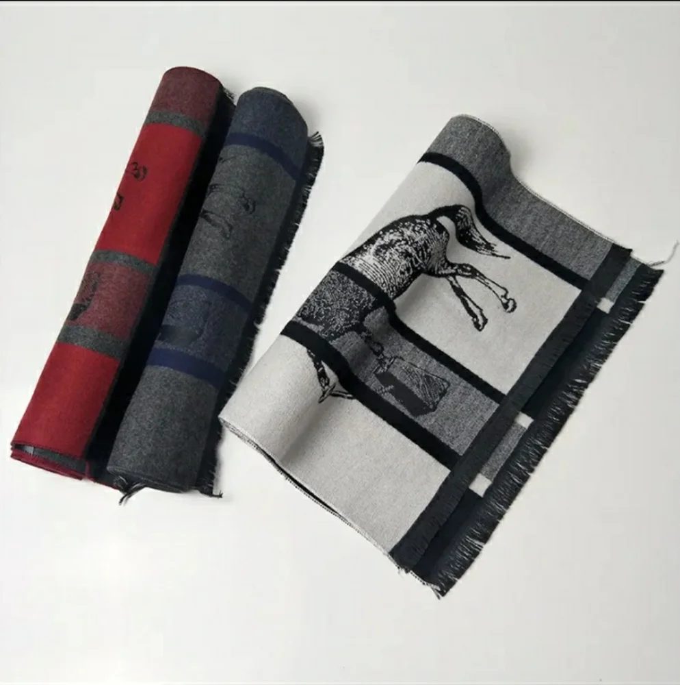 Elegant Cashmere Men Scarf - Picture 5 of 7